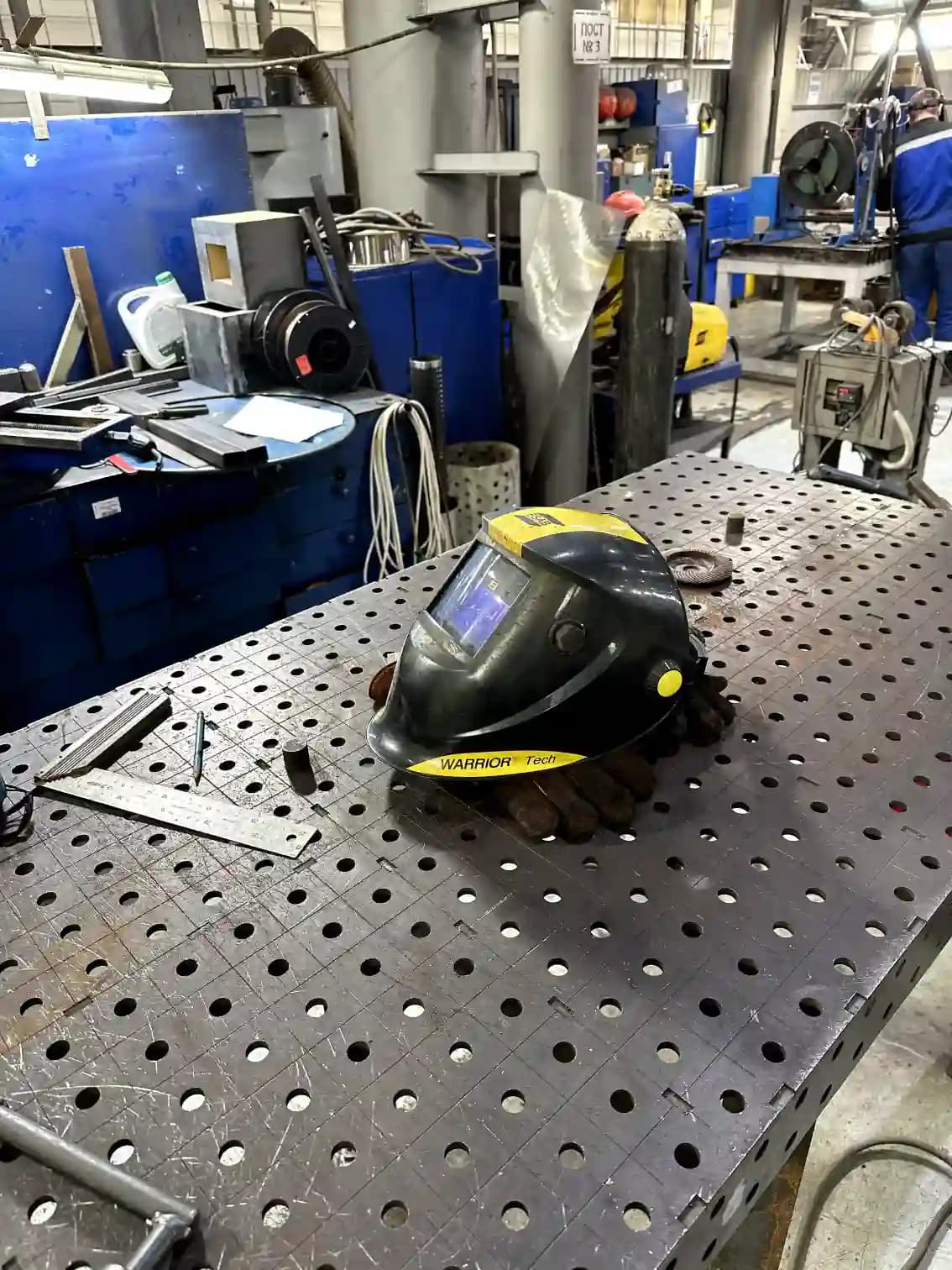 Современное оборудование на производстве: цех и станочный парк